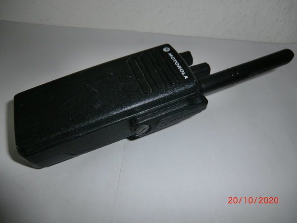 Motorola DP4400e VHF Handfunksprechgerät analog/digital