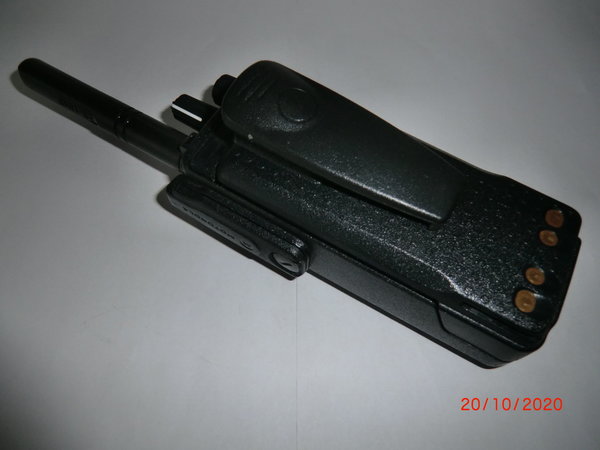 Motorola DP4400e VHF Handfunksprechgerät analog/digital
