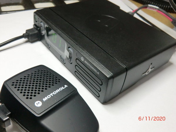 Motorola DM1400 VHF Mobilfunkgerät analog/digital